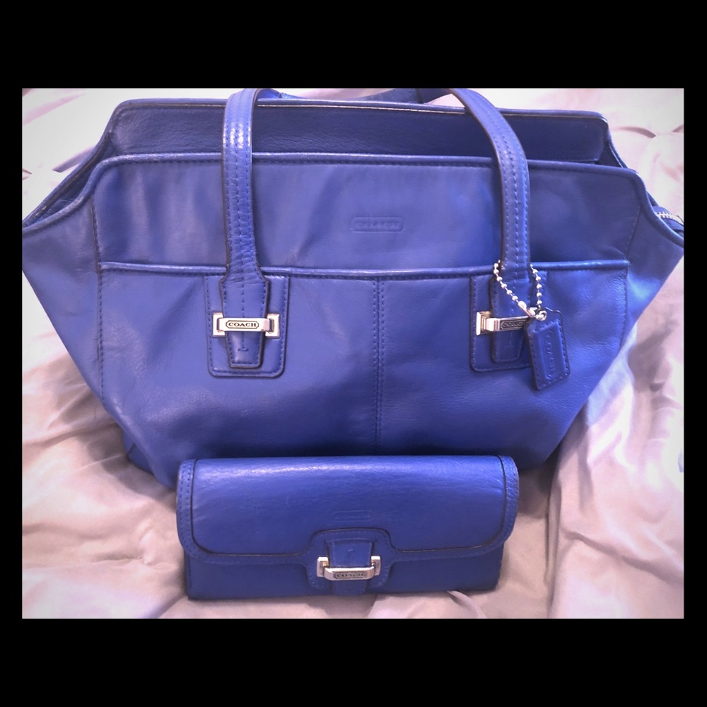 Coach, beautiful handbag and wallet